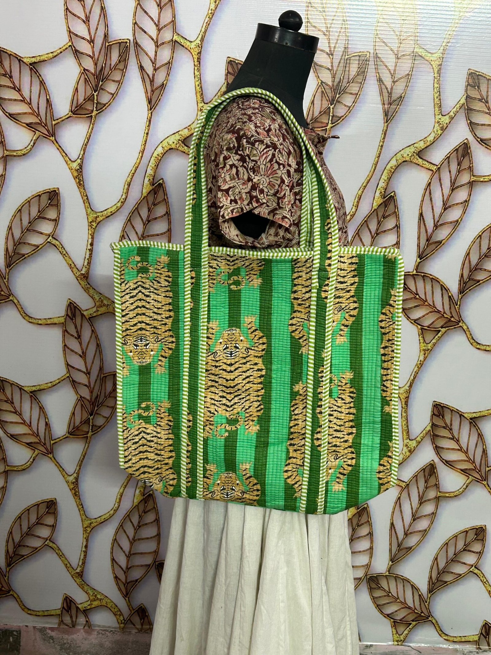 Jaipur Emerald Tiger – Large Handcrafted Tote Combo - Image 4