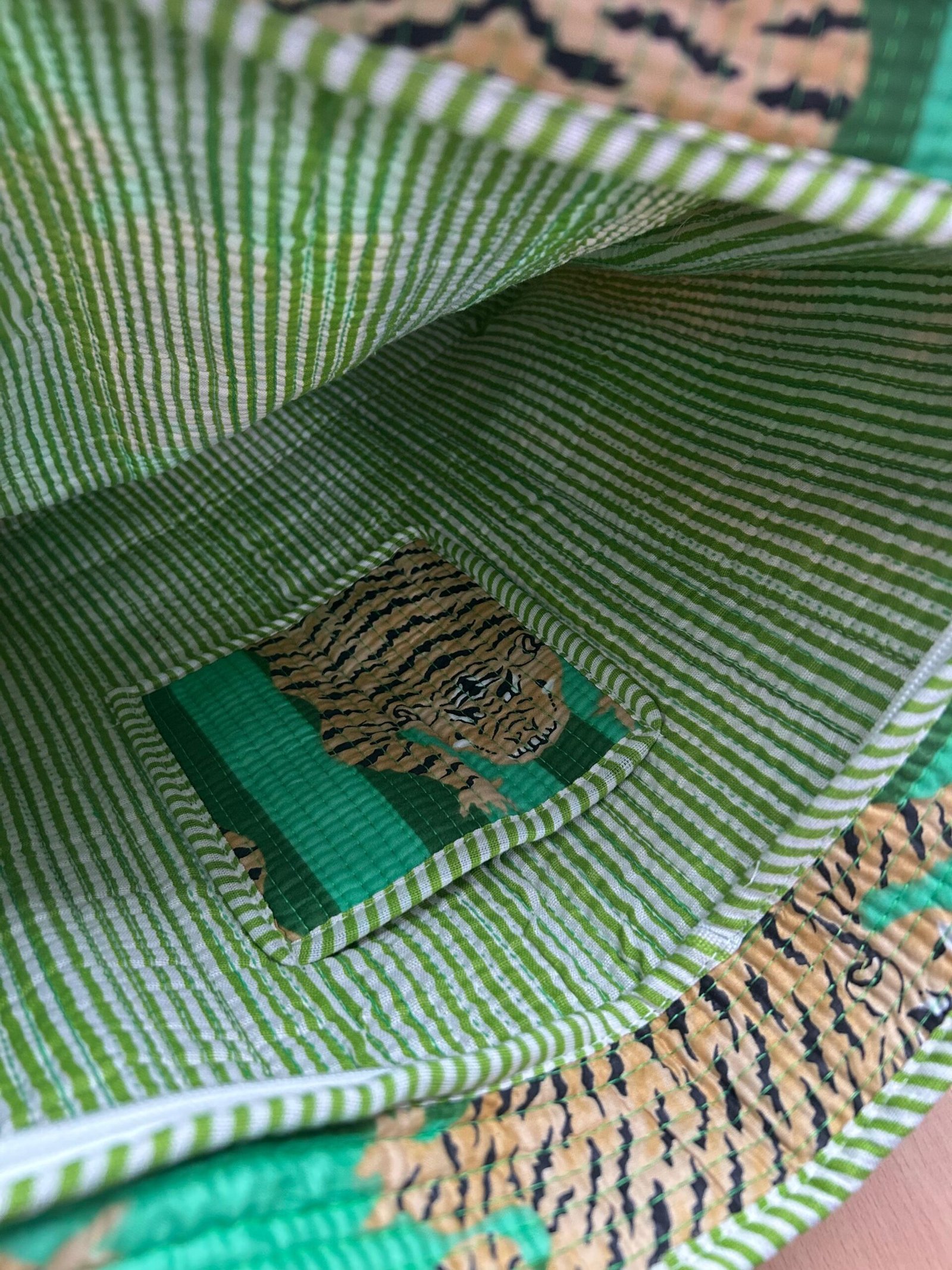 Jaipur Emerald Tiger – Large Handcrafted Tote Combo - Image 2